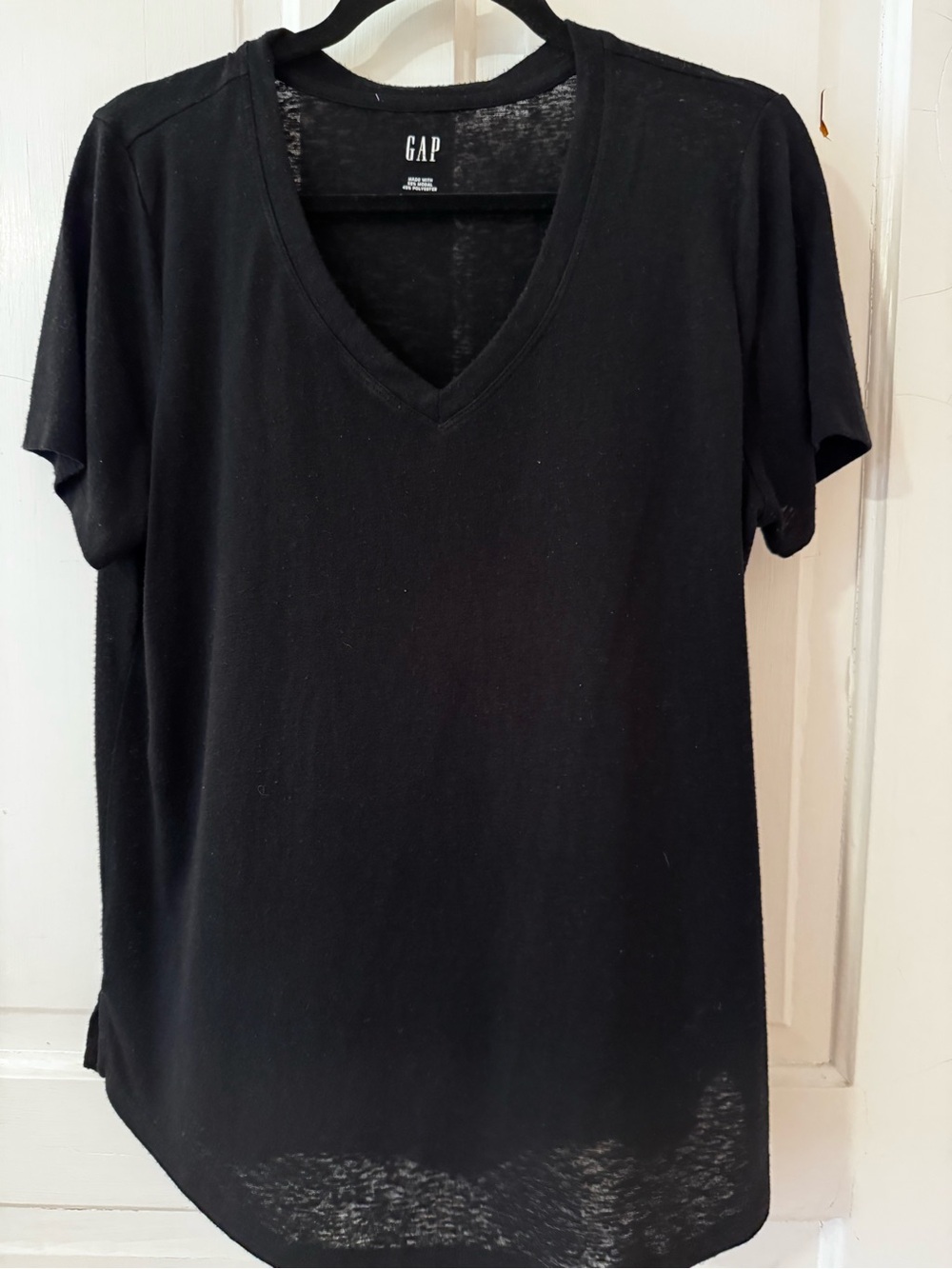 GAP Black V-Neck Short Sleeve Tee